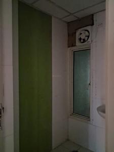 Common Bathroom Image of 1150 Sq.ft 2.5 BHK Apartment / Flat for sale in Supertech Cape Town, Sector 74 Noida for Rs. 11000000