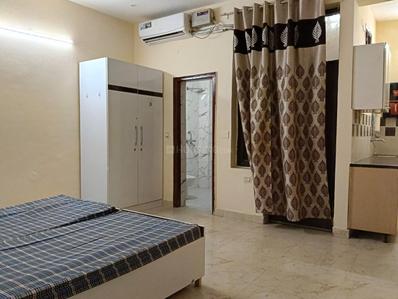 Bedroom Image of 700 Sq.ft 1 BHK Builder Floor for rent in Sector 30 Gurgaon for Rs. 25000