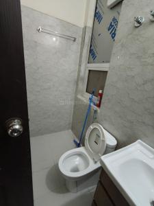 Bathroom Image of 1500 Sq.ft 3 BHK Builder Floor for rent in Ansal Esencia, Sector 67 Gurgaon for Rs. 35000