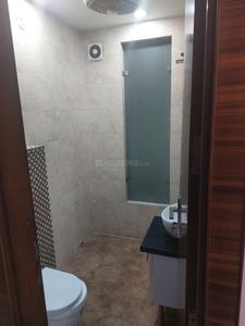 Bathroom Image of 1600 Sq.ft 3 BHK Builder Floor for sale in Surajmal Vihar New Delhi for Rs. 31000000