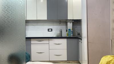 Kitchen Image of 1400 Sq.ft 3 BHK Builder Floor for sale in Surajmal Vihar New Delhi for Rs. 25000000