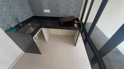 Kitchen Image of 450 Sq.ft 1 BHK Apartment / Flat for rent in Lodha Quality Home Tower 4, Thane West Thane for Rs. 24000