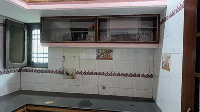 Kitchen Image of 1800 Sq.ft 2 BHK Builder Floor for rent in Indira Nagar Lucknow for Rs. 14500
