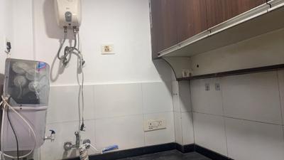 Kitchen Image of 700 Sq.ft 1 BHK Builder Floor for rent in Sector 57 Gurgaon for Rs. 20000