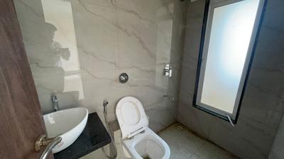 Image of 750 Sq.ft 2 BHK Apartment / Flat for sale in Majestic Kedarnath Apartments, Chembur, Mumbai for Rs. 20000000