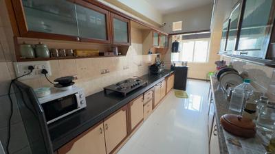 Kitchen Image of 2200 Sq.ft 4 BHK Apartment / Flat for rent in Richmond Town Bengaluru for Rs. 120000