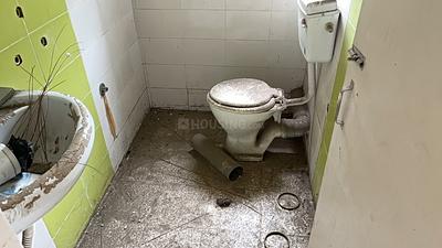 Bathroom Image of 650 Sq.ft 1 BHK Apartment / Flat for sale in Dum Dum Cantonment Kolkata for Rs. 2500000