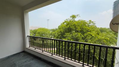 Balcony Image of 3100 Sq.ft 4 BHK Apartment / Flat for sale in Alpha I Greater Noida for Rs. 69000000