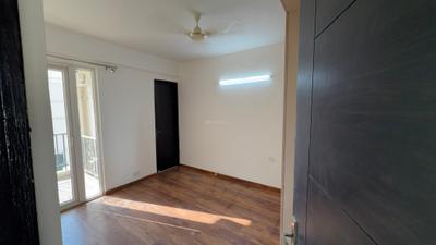 Bedroom Image of 1022 Sq.ft 2 BHK Builder Floor for rent in Signature Global Park 4 And 5, Sector 36 Sohna for Rs. 24000