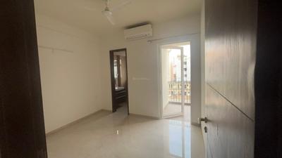 Bedroom Image of 955 Sq.ft 2.5 BHK Apartment / Flat for sale in Smartworld Orchard, Sector 61 Gurgaon for Rs. 16000000