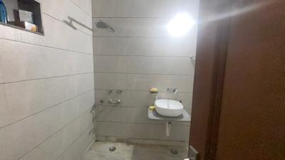 Image of 1800 Sq.ft 3 BHK Builder Floor for sale in Paschim Vihar, New Delhi for Rs. 21500000
