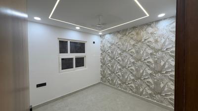 Bedroom Image of 950 Sq.ft 3 BHK Builder Floor for sale in Govindpuri New Delhi for Rs. 7000000