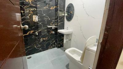 Bathroom Image of 710 Sq.ft 1 BHK Apartment / Flat for rent in BTM Layout Bengaluru for Rs. 28499