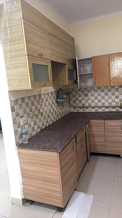 Gaursons 16th Avenue Main Image 1