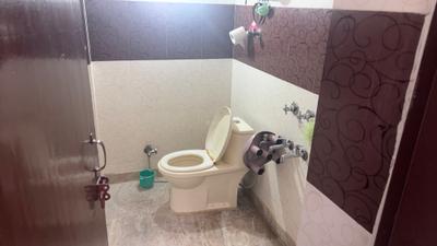 Image of 900 Sq.ft 2 BHK Builder Floor for rent in Sector 3, Gurgaon for Rs. 5500