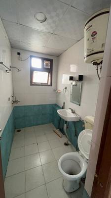 Image of 1250 Sq.ft 2 BHK Apartment / Flat for rent in SRS Residency, Sector 88, Faridabad for Rs. 21000