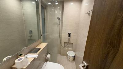 Bathroom Image of 600 Sq.ft 1 BHK Apartment / Flat for rent in Hiranandani Highland A B C D And E Wing, Powai Mumbai for Rs. 58000