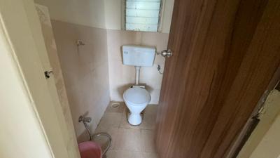 Bathroom Image of 650 Sq.ft 1 BHK Apartment / Flat for rent in Kumar Sparklet Smart Homes, Hinjawadi Phase 3 Pune for Rs. 20999