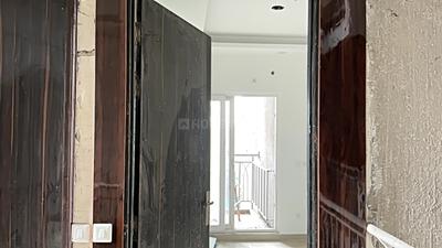 Living Room Image of 1050 Sq.ft 2 BHK Apartment / Flat for rent in Shri Radha Aqua Garden, Noida Extension Greater Noida for Rs. 24000