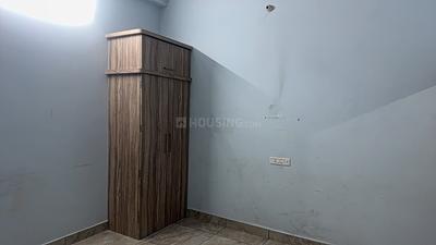 Bedroom Image of 1250 Sq.ft 2 BHK Builder Floor for rent in Indira Nagar Lucknow for Rs. 15000