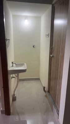 Image of 600 Sq.ft 2 BHK Independent House for rent in Pozhichalur, Chennai for Rs. 14999