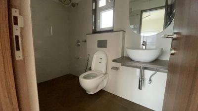 Image of 780 Sq.ft 2 BHK Apartment / Flat for sale in Shapoorji Pallonji BKC 28, Bandra East, Mumbai for Rs. 24500000