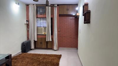 Living Room Image of 1100 Sq.ft 2.5 BHK Apartment / Flat for rent in Shiva Apartment, Sector 4 Rohini New Delhi for Rs. 30000