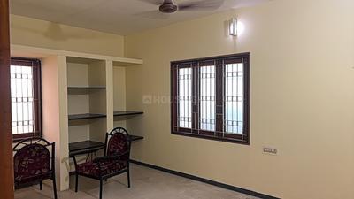 Bedroom Image of 800 Sq.ft 2 BHK Independent House for rent in Puliakulam Coimbatore for Rs. 35000