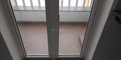 Balcony Image of 1200 Sq.ft 2.5 BHK Apartment / Flat for rent in Runwal The Central Park, Chinchwad Pune for Rs. 47000
