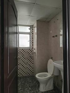 Common Bathroom Image of 840 Sq.ft 2 BHK Apartment / Flat for sale in Aditya Urban Homes Phase 1A, Bamheta Village Ghaziabad for Rs. 4890000