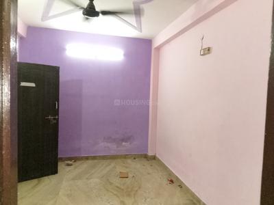 Bedroom Image of 350 Sq.ft 1 RK Builder Floor for rent in Nawada New Delhi for Rs. 6500