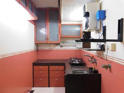 Kitchen Image of 550 Sq.ft 2 BHK Apartment / Flat for rent in Nilanjana CHS, Malad West Mumbai for Rs. 47000