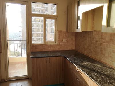 Kitchen Image of 2170 Sq.ft 3 BHK Apartment / Flat for sale in Amrapali Crystal Homes Phase 1, Sector 76 Noida for Rs. 29036250