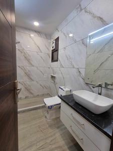 Bathroom Image of 1440 Sq.ft 3 BHK Builder Floor for rent in Mukherjee Nagar New Delhi for Rs. 43000