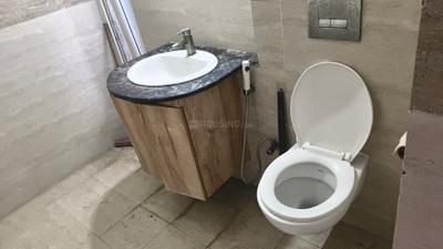 Image of 1020 Sq.ft 2 BHK Apartment / Flat for rent in Supertech The Romano, Sector 118, Noida for Rs. 23006