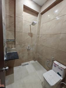 Bathroom Image of 1200 Sq.ft 2 BHK Independent House for rent in Sector 39 Noida for Rs. 40000