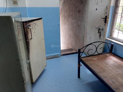 Bedroom Image of Raju&#x27;s Ladies PG in Deccan Gymkhana, Pune