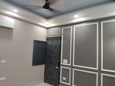 Bedroom Image of 1100 Sq.ft 2 BHK Builder Floor for rent in Noida Extension Greater Noida for Rs. 12000