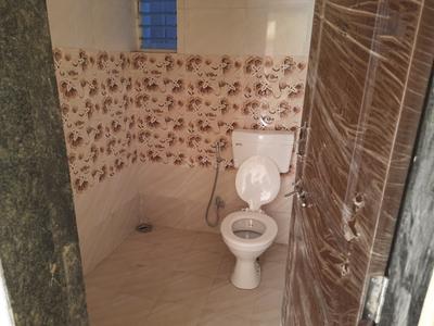 Bathroom Image of 3350 Sq.ft 7 BHK Independent House for sale in Fursungi Pune for Rs. 9000000