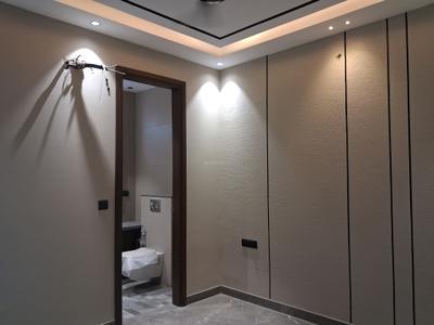 Bedroom Image of 1800 Sq.ft 3 BHK Builder Floor for sale in Paschim Vihar New Delhi for Rs. 36500000