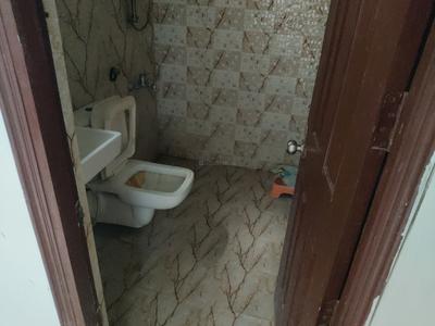 Bathroom Image of 570 Sq.ft 1 BHK Apartment / Flat for rent in Shri Radha Valley, Radha Valley Mathura for Rs. 9500