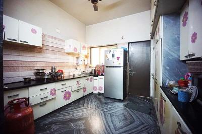 Kitchen Image of 3330 Sq.ft 5 BHK Independent House for sale in Naranpura Ahmedabad for Rs. 27500000
