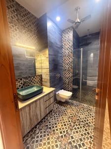Image of 1900 Sq.ft 3 BHK Builder Floor for rent in Tilak Nagar, New Delhi for Rs. 65000
