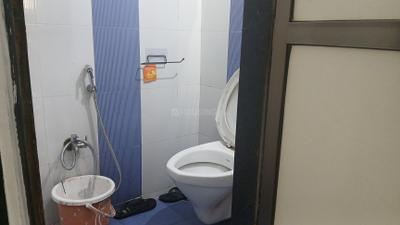 Bathroom Image of 550 Sq.ft 1 BHK Apartment / Flat for rent in Agripada Mumbai for Rs. 44000