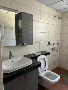 Image of 2000 Sq.ft 3 BHK Apartment / Flat for sale in Mahalakshmi Layout, Bengaluru for Rs. 40000000