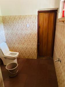 Bathroom Image of 1500 Sq.ft 3 BHK Independent House for rent in Peralassery Kannur for Rs. 15000