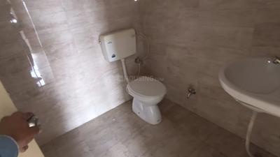 Bathroom Image of 1200 Sq.ft 2 BHK Apartment / Flat for rent in KGR Popular, Paharia Varanasi for Rs. 18000