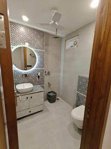 Image of 900 Sq.ft 2 BHK Builder Floor for rent in Rajouri Garden, New Delhi for Rs. 39000