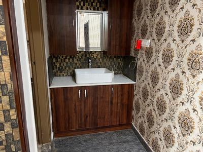 Bathroom Image of 1200 Sq.ft 2 BHK Builder Floor for rent in Margondanahalli Bengaluru for Rs. 35000