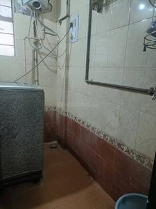 Bathroom Image of 600 Sq.ft 1 BHK Apartment / Flat for rent in Kothrud Pune for Rs. 22000